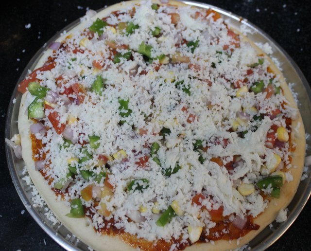 Veg pizza recipe – How to make vegetable pizza recipe – veggie pizza ...